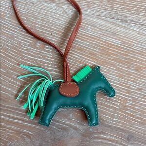 Hermes TPM (smallest rodeo size)